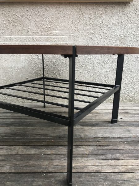 Round Vintage Retro Teak Coffee Table / Occasional Table with Ladder Magazine Rack
