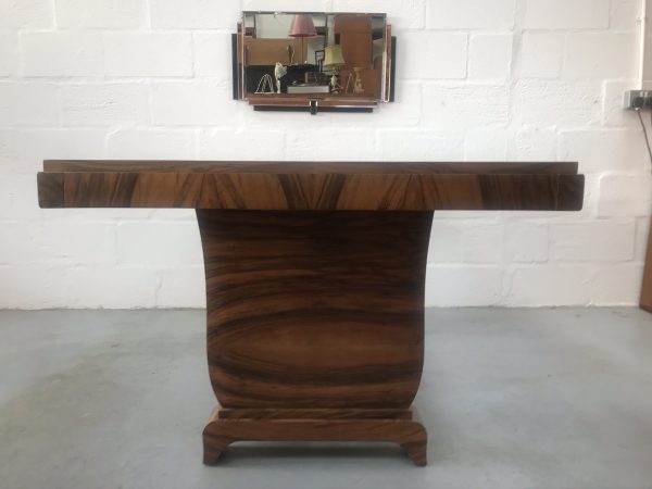 Stunning Art Deco Dining Table in Burr Walnut