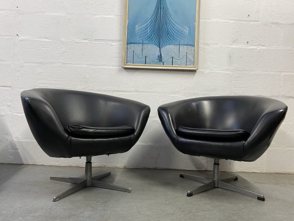 1960s / 70s Swedish Black Vinyl Sofa & Armchairs Pod Set by Carl Eric Klote for Overman